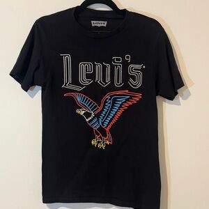 Levi’s Eagle Graphic Tee – Black Short Sleeve T-Shirt Size Small
